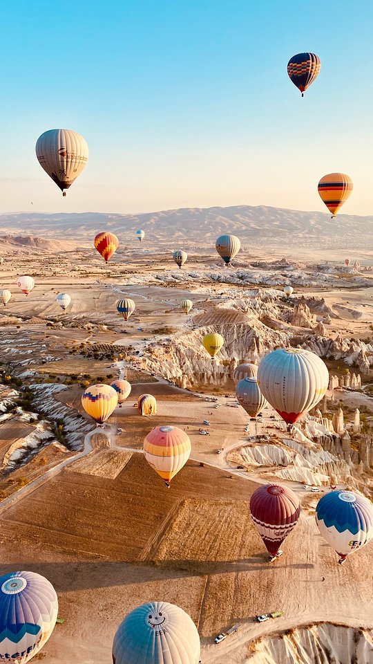Sun Rise Hot Air Balloon + Breakfast